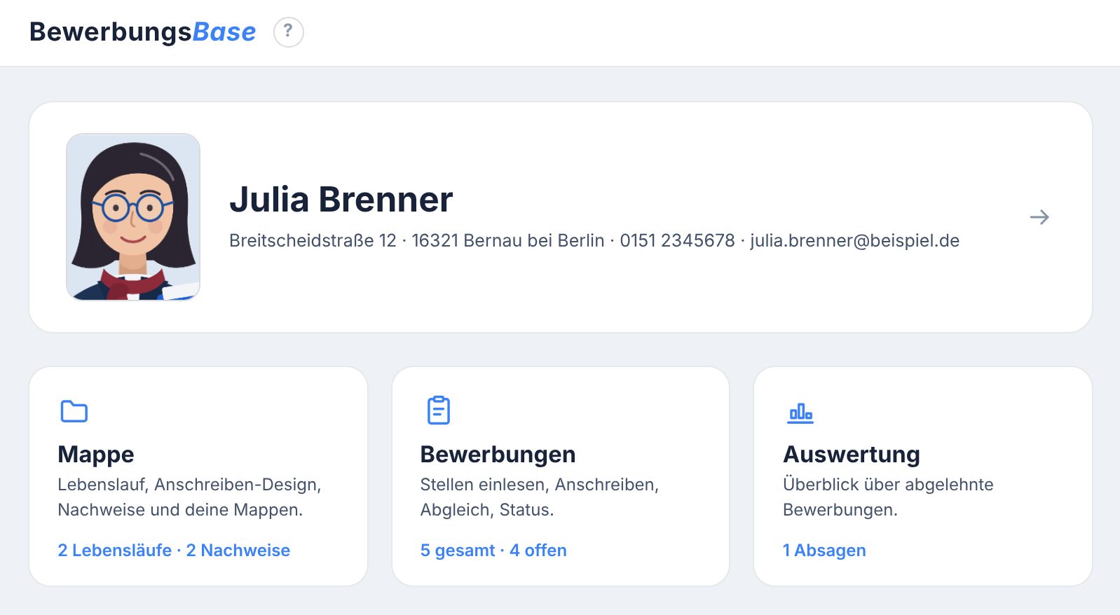 Startseite von BewerbungsBase mit Julias Profil und den Bereichen Mappe, Bewerbungen und Auswertung
